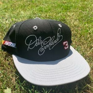 BRAND NEW DALE EARNHARDT SNAPBACK! 🔊
